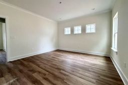 1833 Woodland Road photo 4