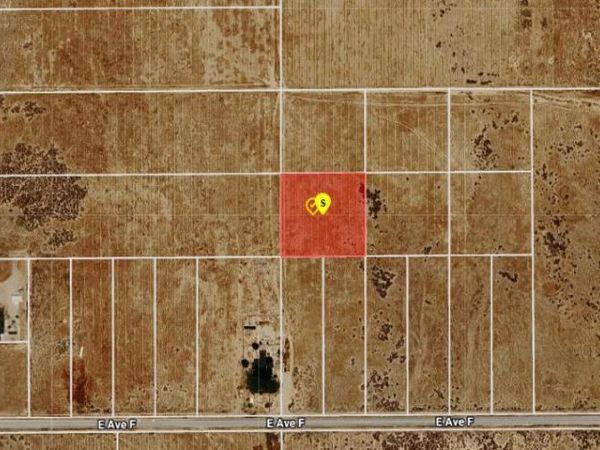 Vic Ave Avenue E, Unit E14/53, Lancaster, CA 93535