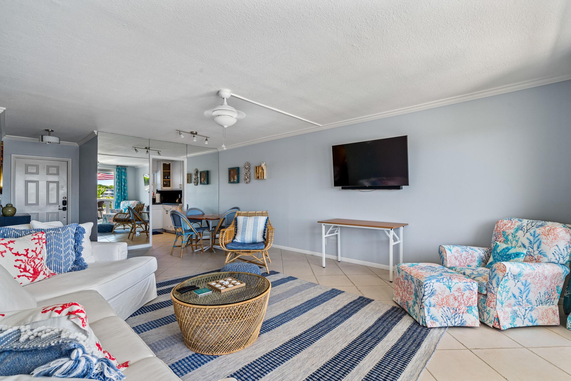 231 E Lantana Road Road E, Unit 203, Lantana, FL 33462 Photo