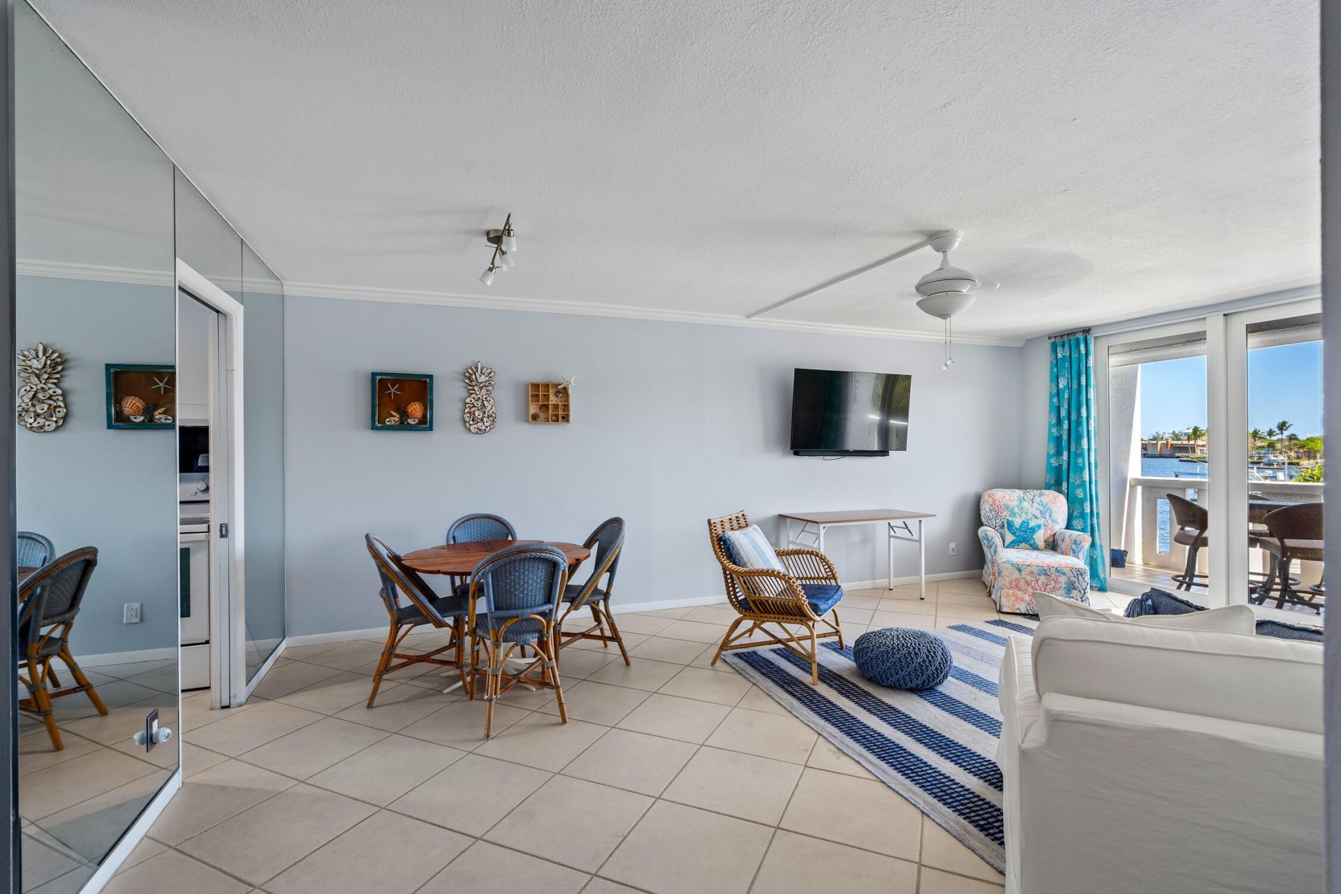 231 E Lantana Road Road E, Unit 203, Lantana, FL 33462 Photo