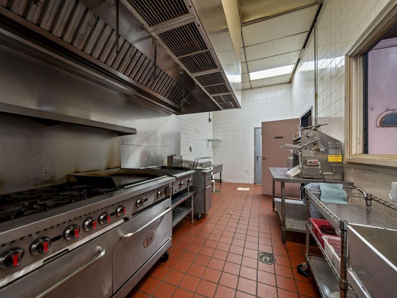 5644 Columbus Square , Columbus, OH 43231 Photo 19