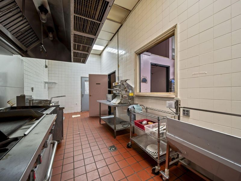 5644 Columbus Square , Columbus, OH 43231 Photo 20