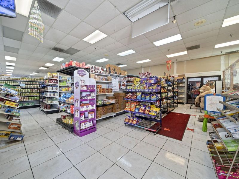 5644 Columbus Square , Columbus, OH 43231 Photo 26