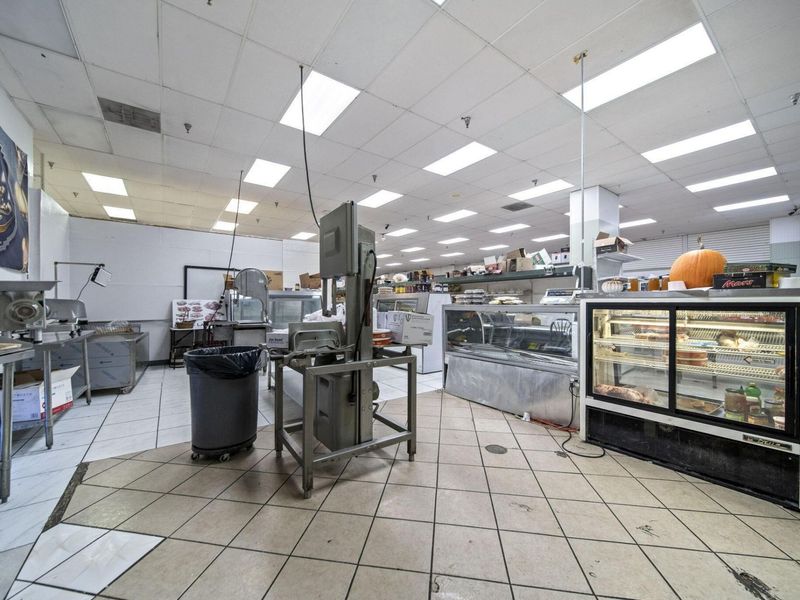 5644 Columbus Square , Columbus, OH 43231 Photo 35