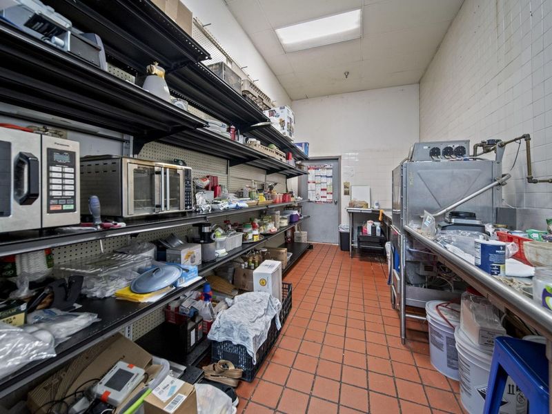 5644 Columbus Square , Columbus, OH 43231 Photo 36