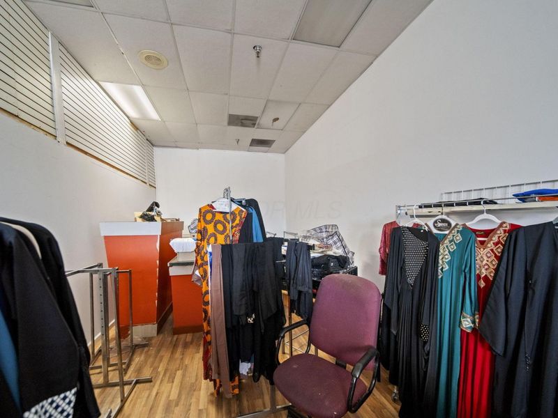 5644 Columbus Square , Columbus, OH 43231 Photo 44