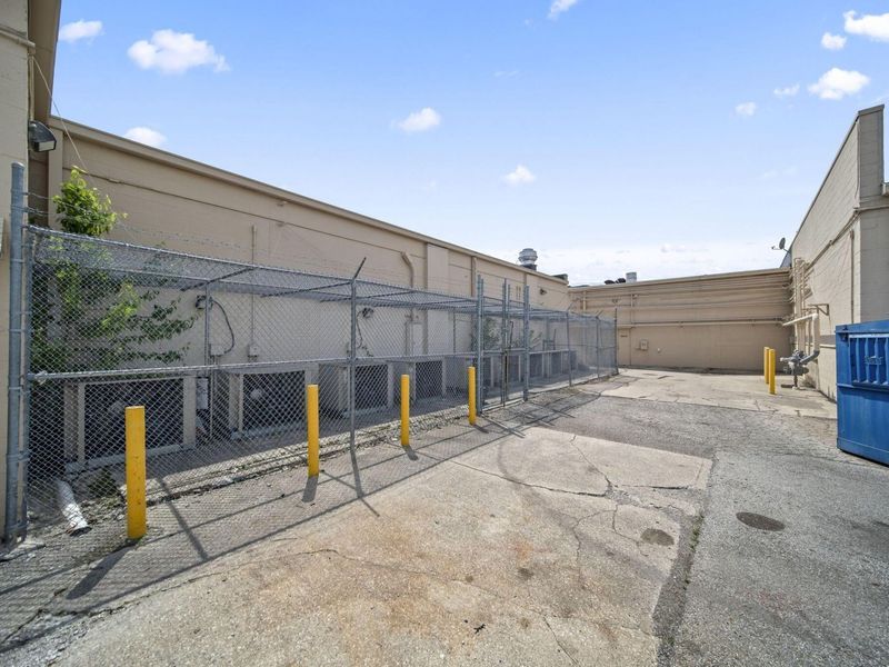 5644 Columbus Square , Columbus, OH 43231 Photo 46