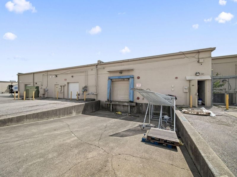 5644 Columbus Square , Columbus, OH 43231 Photo 47