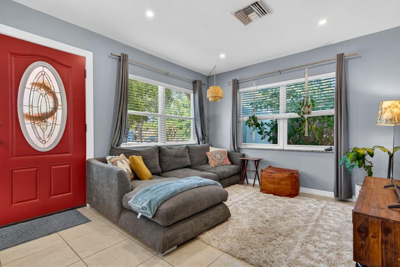 7142 34th Avenue N, Saint Petersburg, FL 33710 Photo