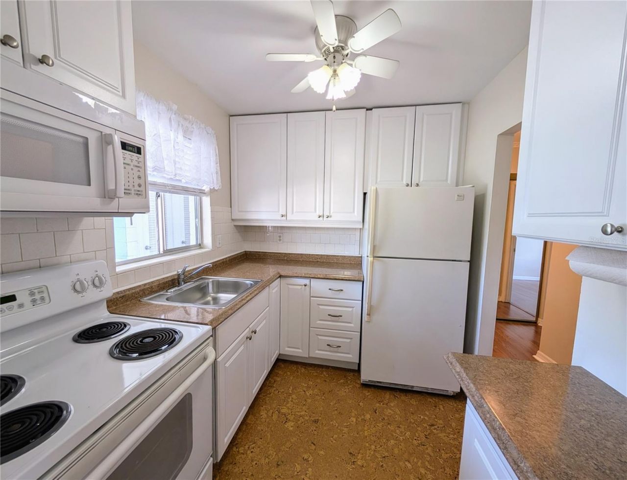 1840 Sunny Drive , Unit D-36, Bradenton, FL 34207 Photo