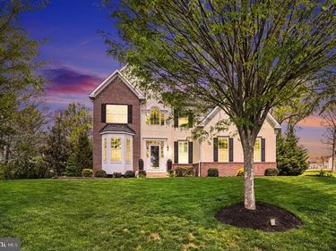 825 CLUBHOUSE DRIVE, HARLEYSVILLE, PA 19438