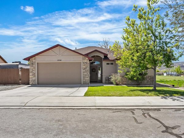 1004 Red Canyon Avenue , Fruita, CO 81521