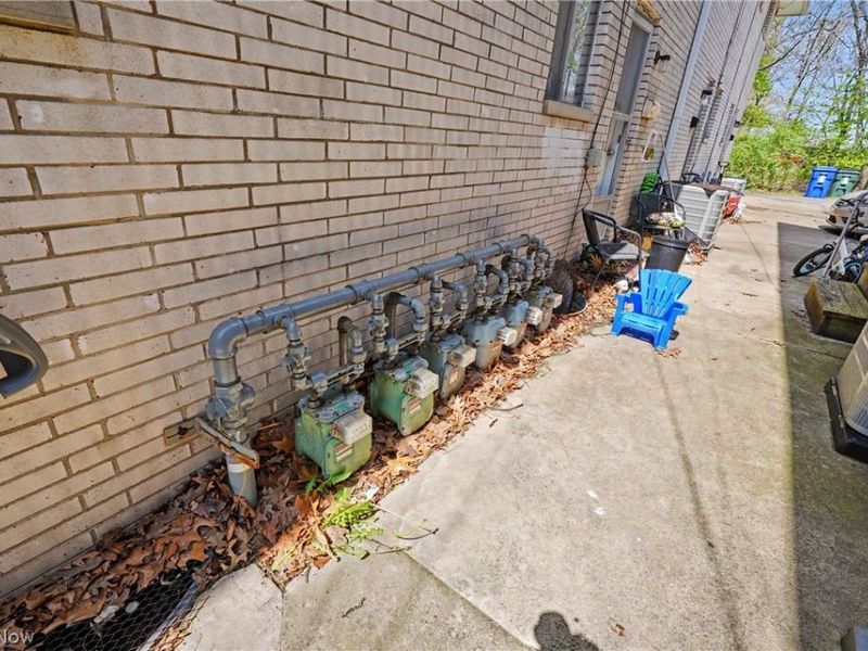 1376 Forest Glen Drive, Cuyahoga Falls, OH 44221 Photo 13