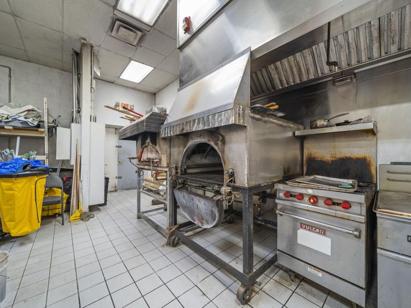 5676 Columbus Square , Columbus, OH 43231 Photo 16