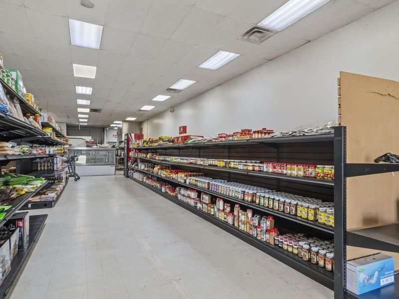 5676 Columbus Square , Columbus, OH 43231 Photo 4