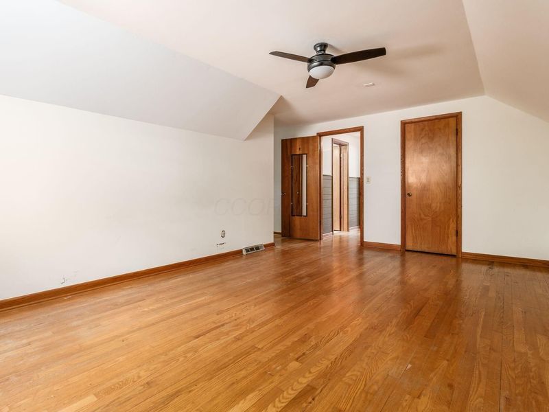 2208 Berry Hill Drive, Grove City, OH 43123 Photo 34