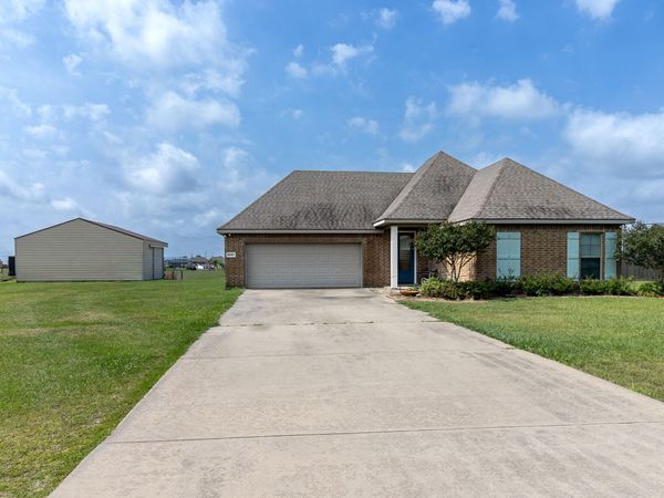 5689 Jude Vincent, Iowa, LA 70647