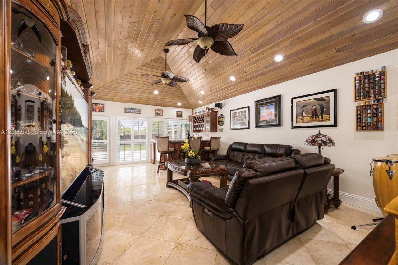 8841 SW 103rd St , Miami, FL 33176 Photo