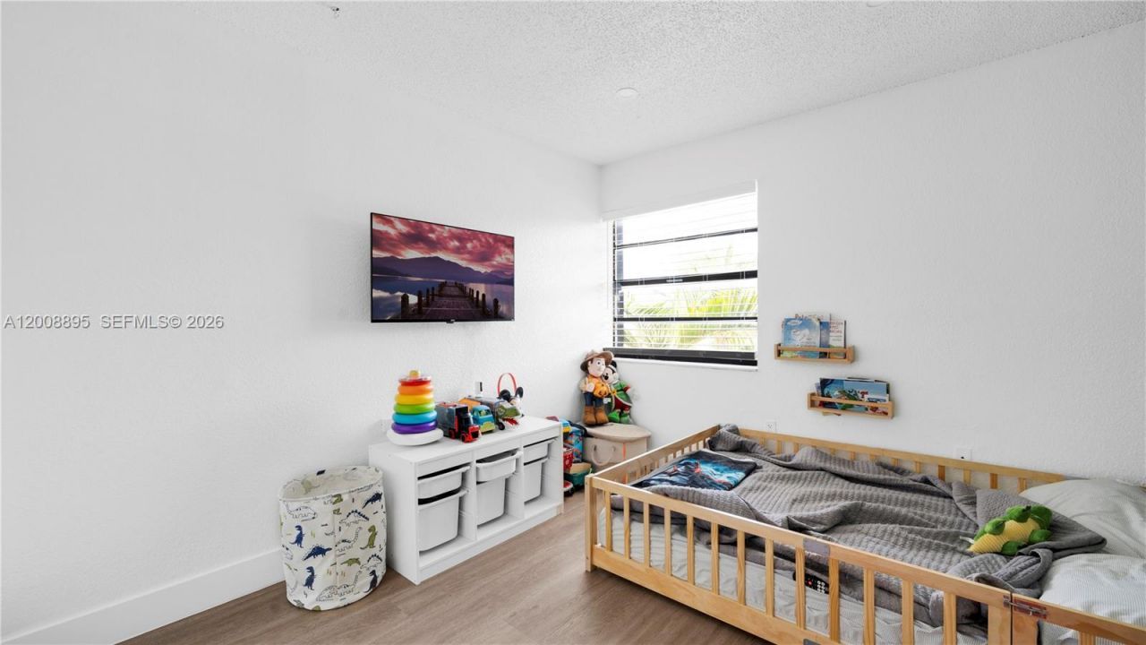 8186 NW 98th Ln, Unit 123, Hialeah Gardens, FL 33016 Photo