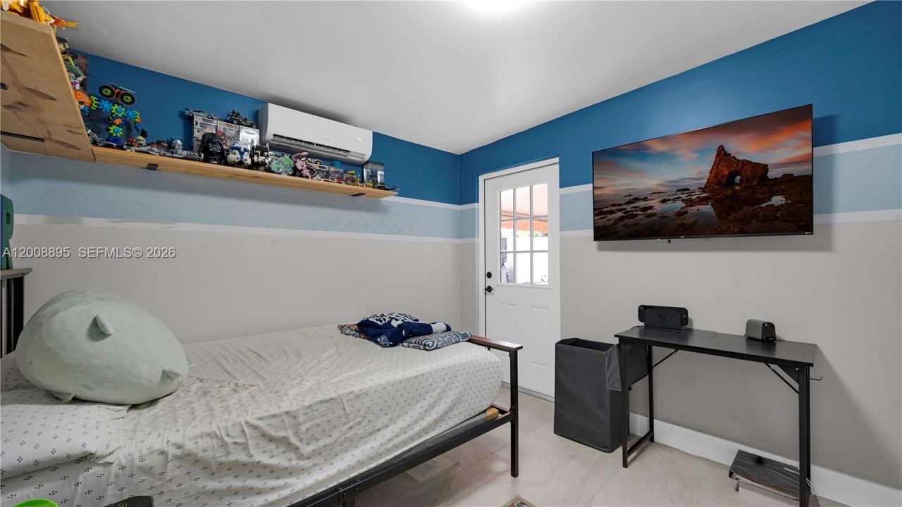 8186 NW 98th Ln, Unit 123, Hialeah Gardens, FL 33016 Photo