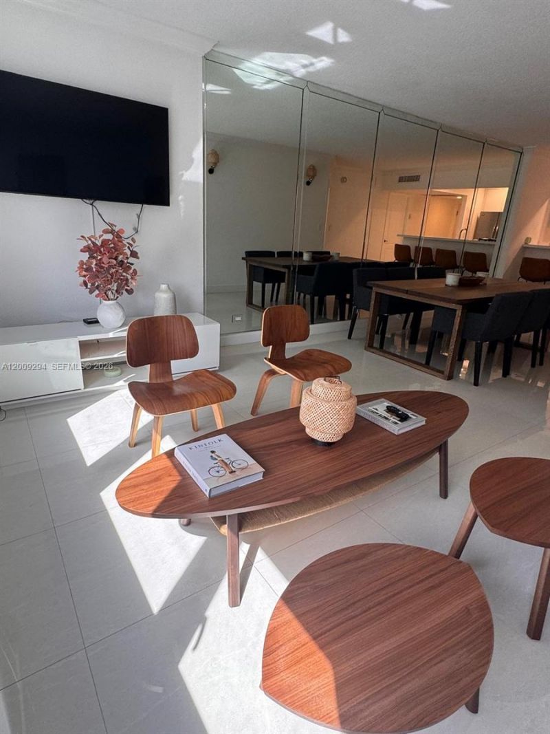 2301 Collins Ave , Unit 427, Miami Beach, FL 33139 Photo