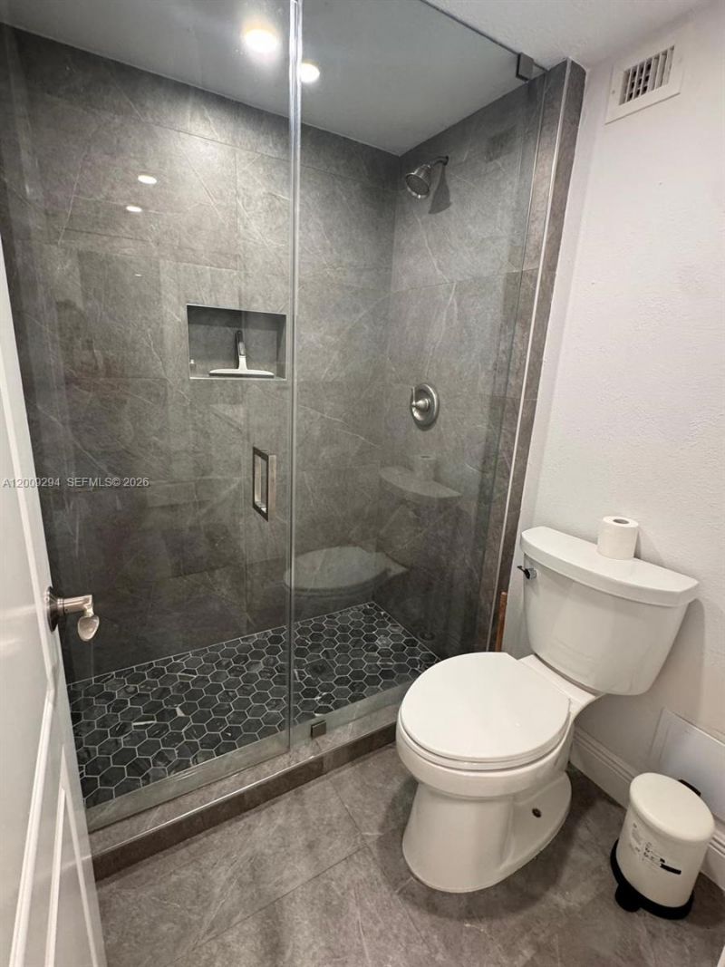 2301 Collins Ave , Unit 427, Miami Beach, FL 33139 Photo