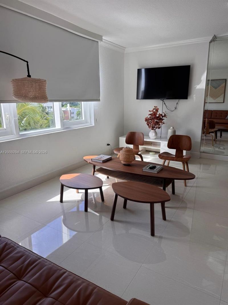 2301 Collins Ave , Unit 427, Miami Beach, FL 33139 Photo