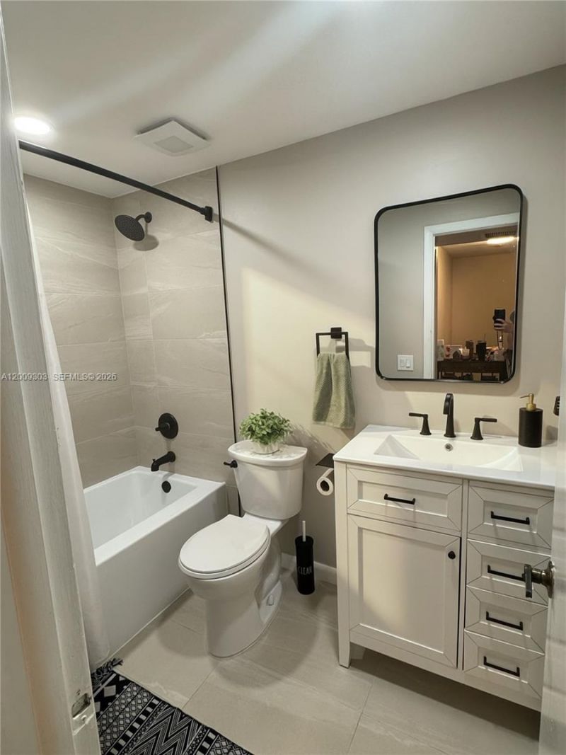 3924 SW 67th Ter , Unit 117, Davie, FL 33314 Photo