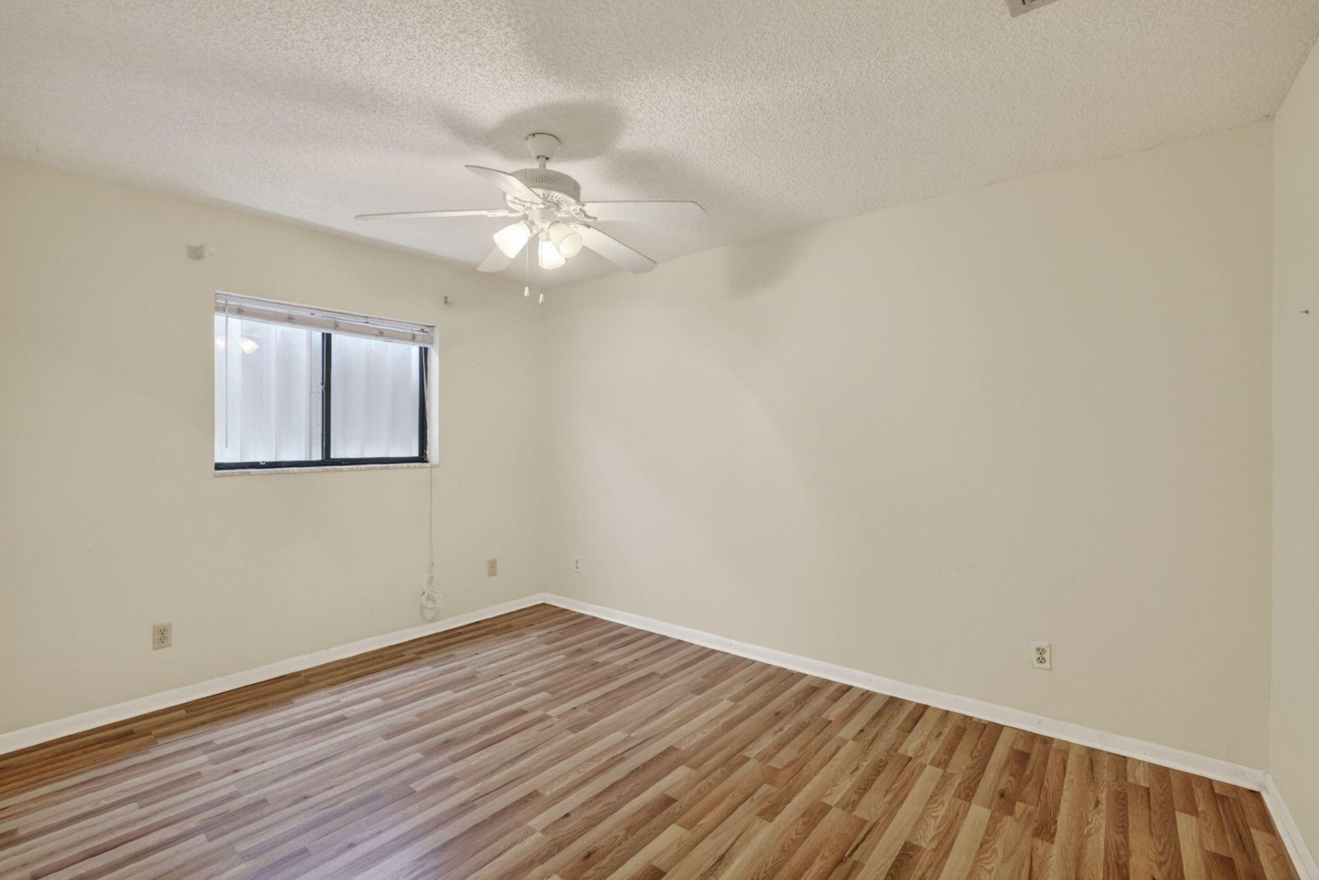 2551 NW 98th Terrace, Coral Springs, FL 33065 Photo