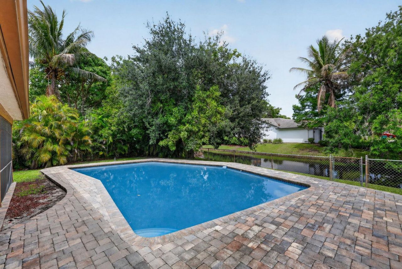 2551 NW 98th Terrace, Coral Springs, FL 33065 Photo