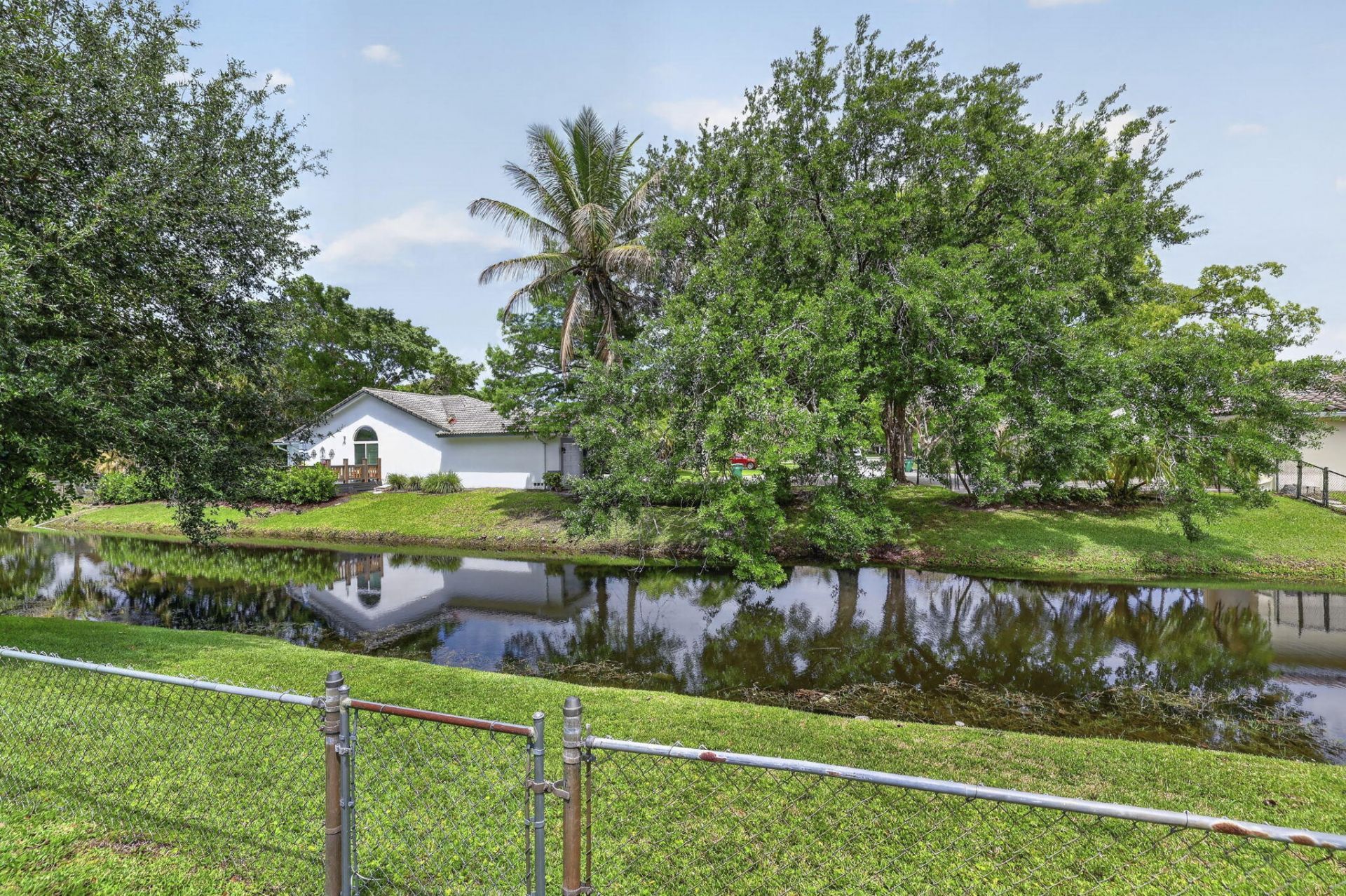 2551 NW 98th Terrace, Coral Springs, FL 33065 Photo