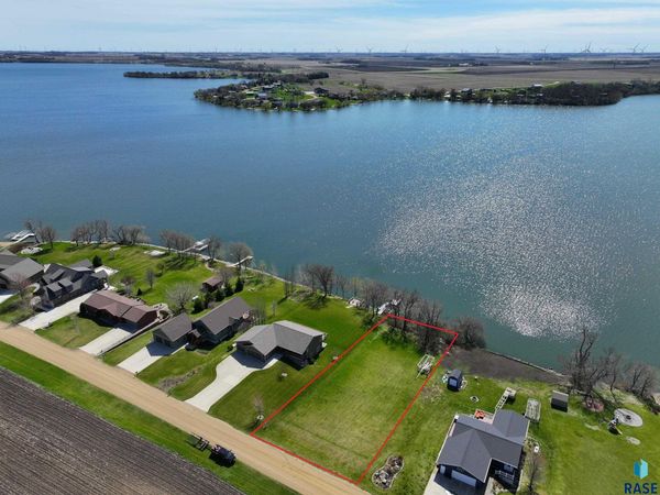 19940 Ramlo Shore Dr, Hendricks, SD 56136