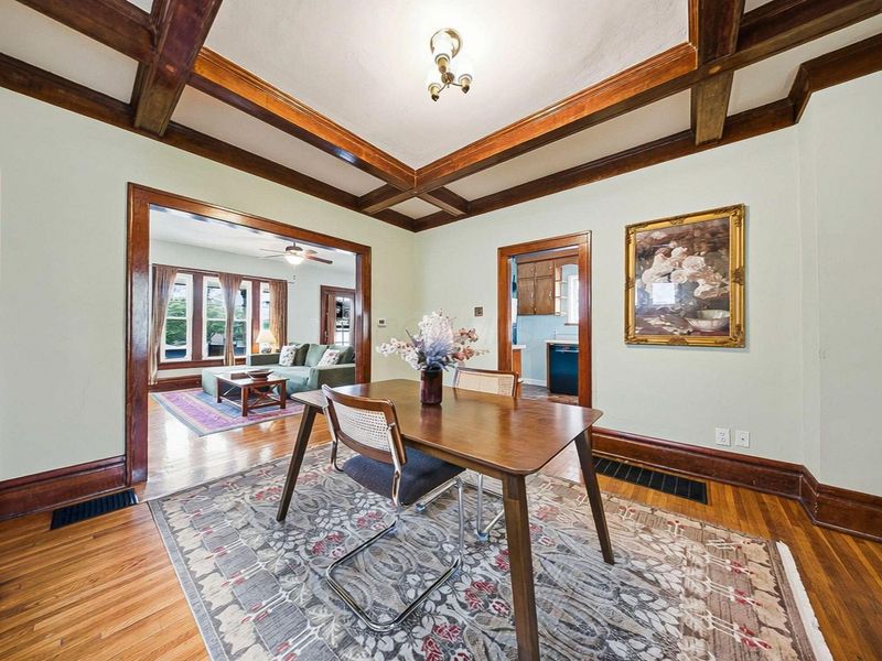 450 E Tompkins Street, Columbus, OH 43202 Photo 13