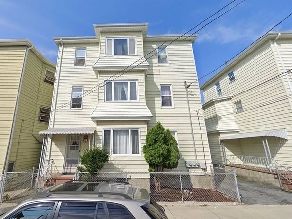 95 Flint St, Unit 2, Fall River, MA 02723
