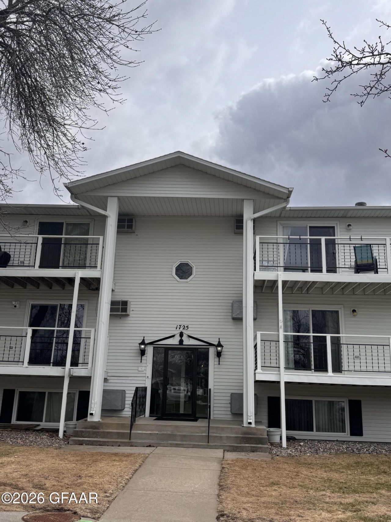 1725 28TH Avenue S primary photo