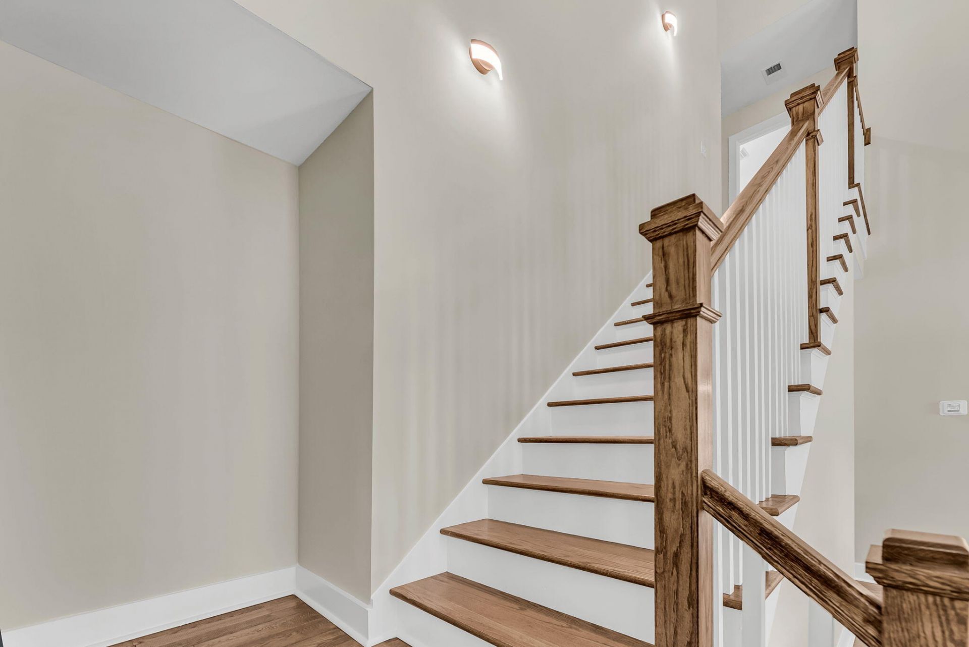3575 Walter Drive Photo 8