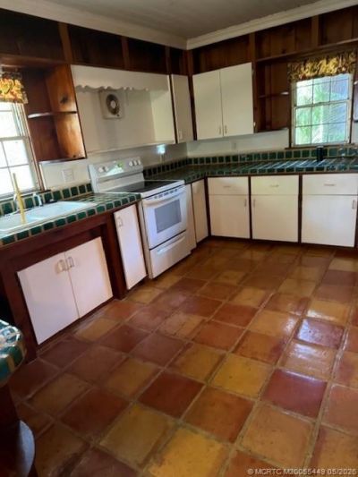 713 SW Bryant Avenue, Stuart, FL 34994 Photo