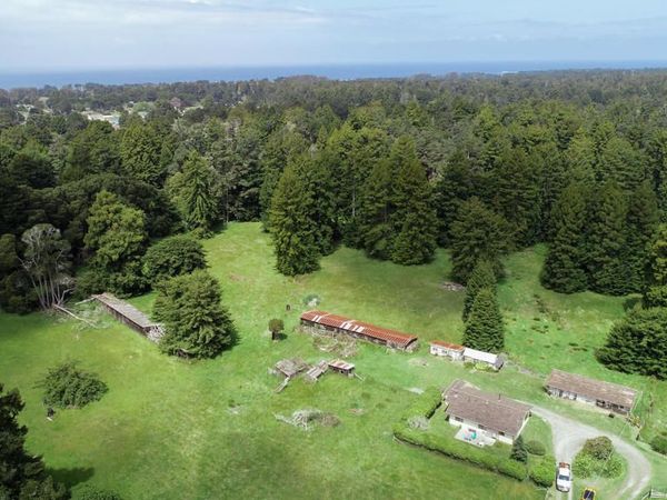 21600 Hellman Lane, Fort Bragg, CA 95437