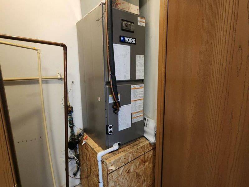 109 Nora Drive, Frazeysburg, OH 43822 Photo 10