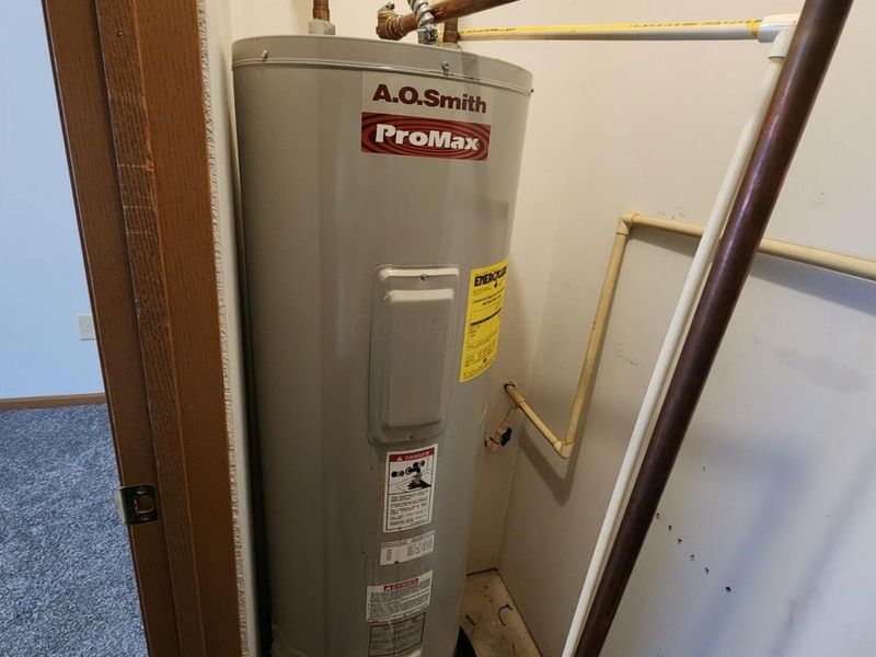 109 Nora Drive, Frazeysburg, OH 43822 Photo 11