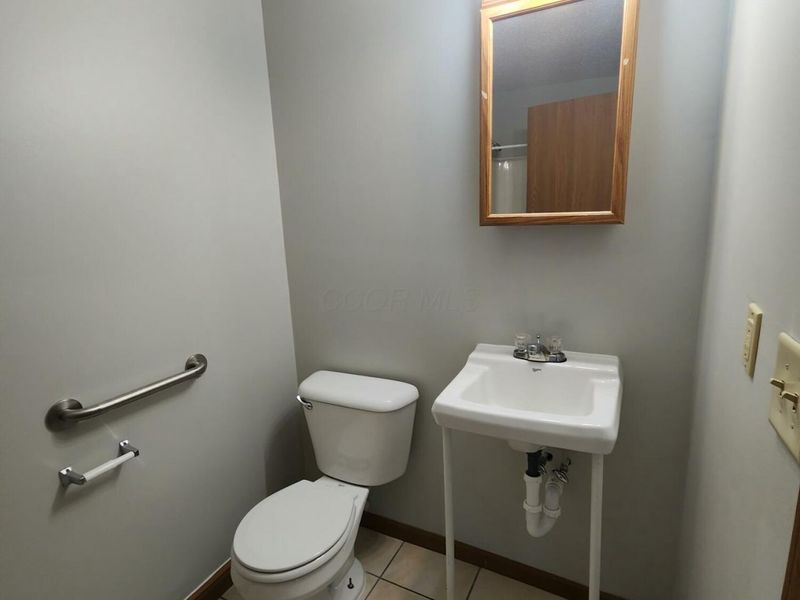 109 Nora Drive, Frazeysburg, OH 43822 Photo 12