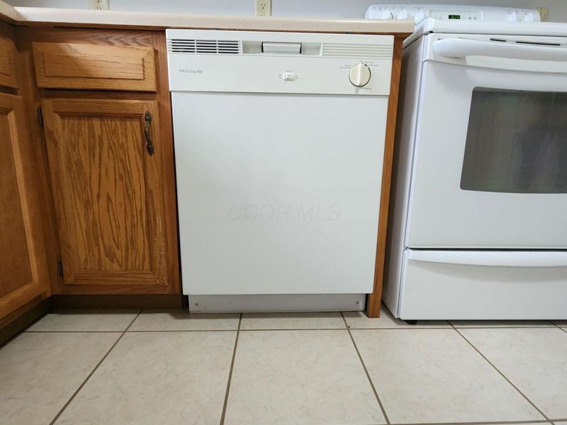 109 Nora Drive, Frazeysburg, OH 43822 Photo 22