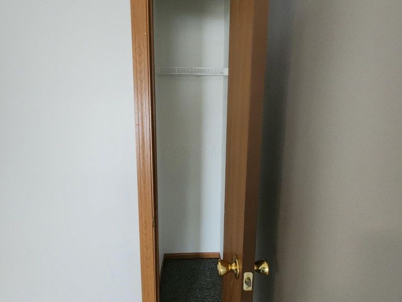 109 Nora Drive, Frazeysburg, OH 43822 Photo 6