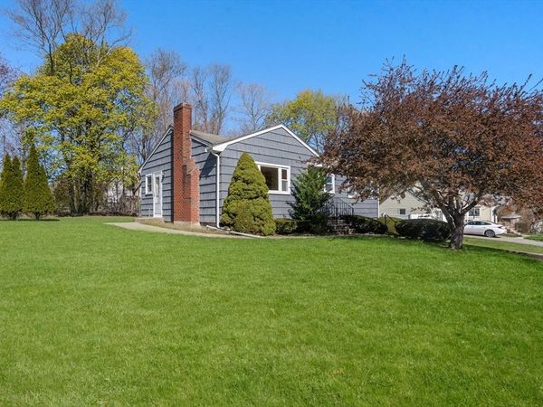 196 Hill St, Norwood, MA 02062