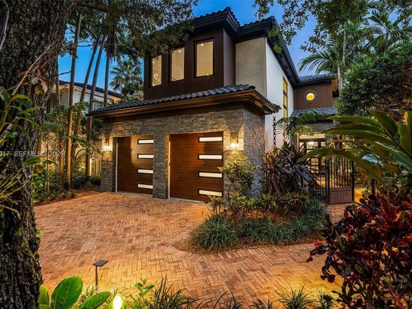 7291 SW 47th Ct, Miami, FL 33143