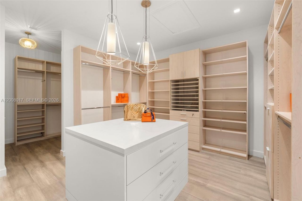 7291 SW 47th Ct, Miami, FL 33143 Photo