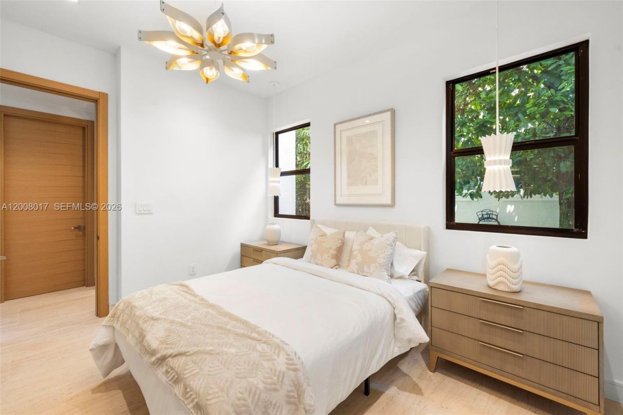 7291 SW 47th Ct, Miami, FL 33143 Photo