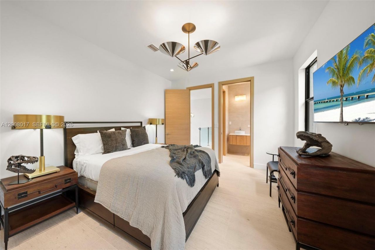 7291 SW 47th Ct, Miami, FL 33143 Photo