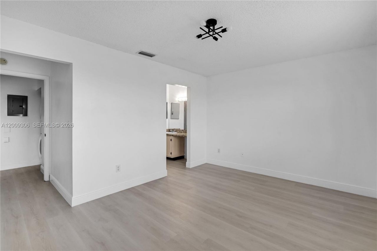 1403 S Liberty Ave , Unit 1403A, Homestead, FL 33034 Photo