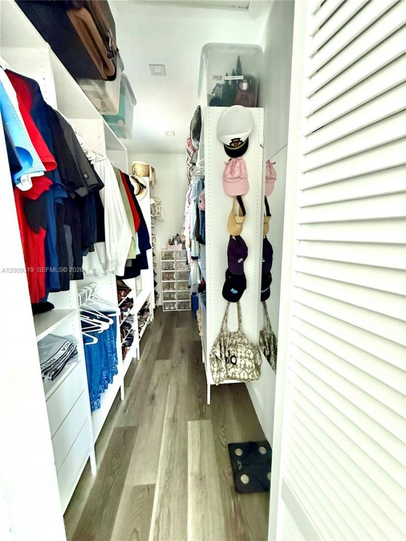 7963 NW 195th Ter, Hialeah, FL 33015 Photo